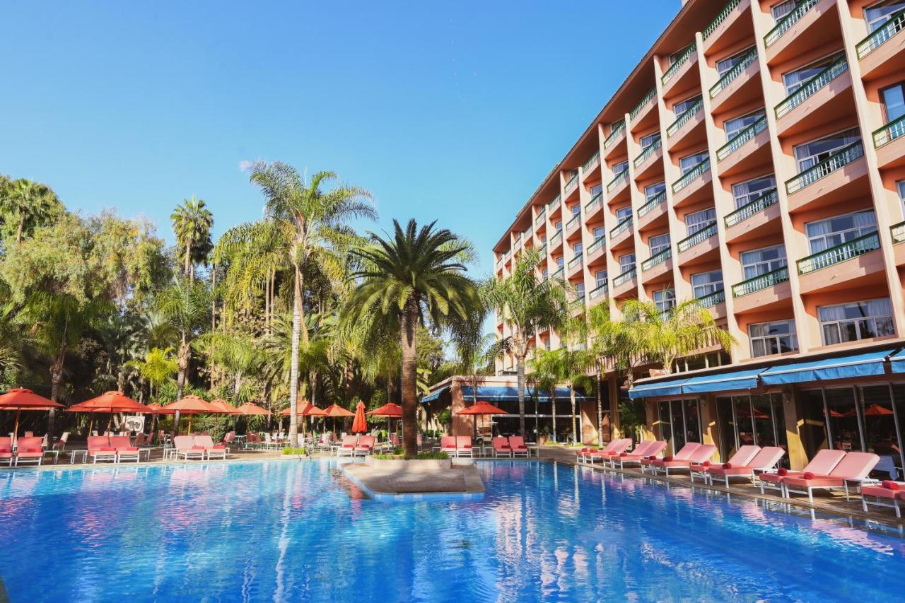 Es Saadi Marrakech Resort - Hotel Marrakesh Exterior photo The pool at the Royal Garden Hotel